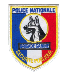 Brigade canine du 78 ACPY Pin's police zamac signé Arcapea Paris 